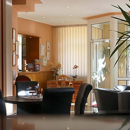 Hotell Berlin 3*