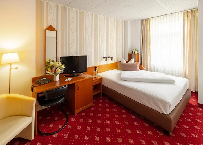 Отель Berlin 3*