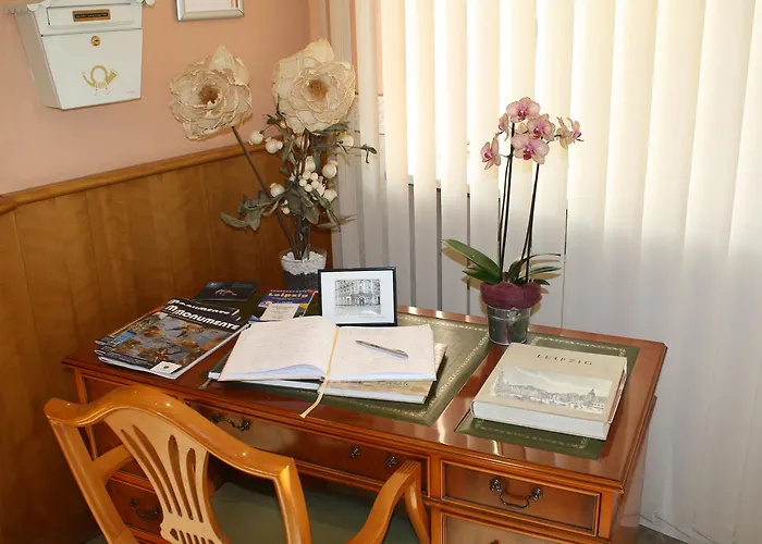 Отель Berlin 3*